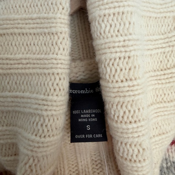 Abercrombie & Fitch Vintage Lambs Wool Turtle Neck Sweater Womens Small - Picture 2 of 5